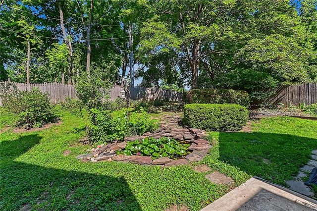 5710 N Spruce Avenue, Kansas City, MO 64119