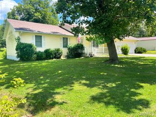 402 N Viola Street, Bloomfield, MO 63825