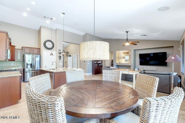 14395 W PORT ROYALE Lane, Surprise, AZ 85379
