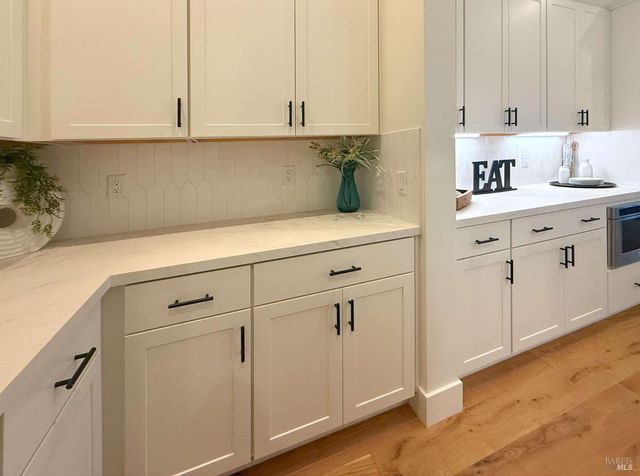 1902 Carlile Pl, Santa Rosa, CA 95403