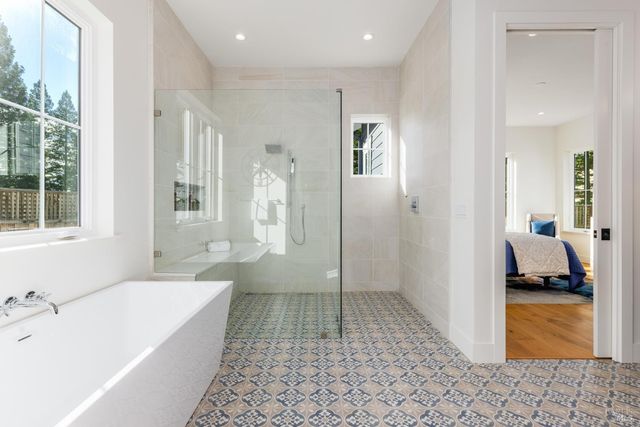 1902 Carlile Pl, Santa Rosa, CA 95403