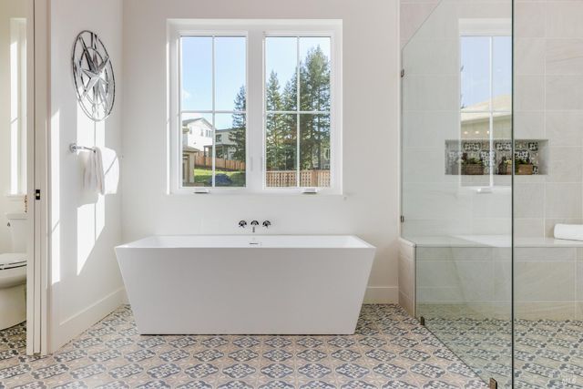 1902 Carlile Pl, Santa Rosa, CA 95403