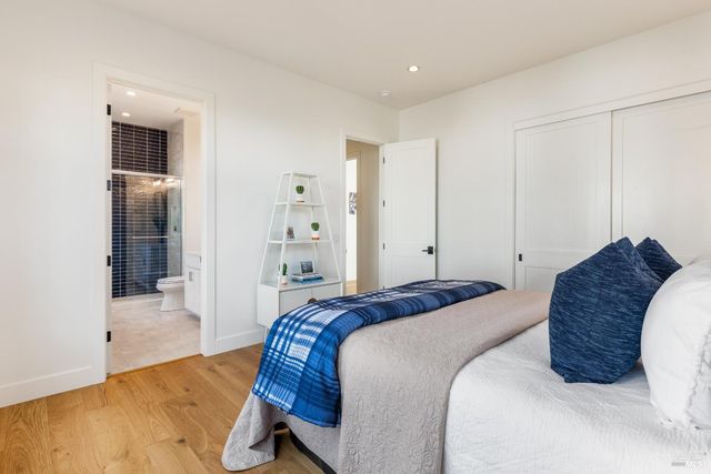 1902 Carlile Pl, Santa Rosa, CA 95403