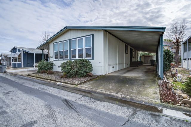 4555 Underwood Drive, Redding, CA 96003