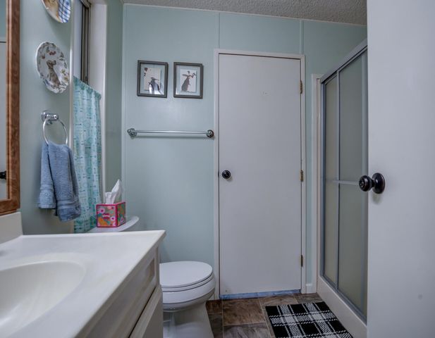 4555 Underwood Drive, Redding, CA 96003