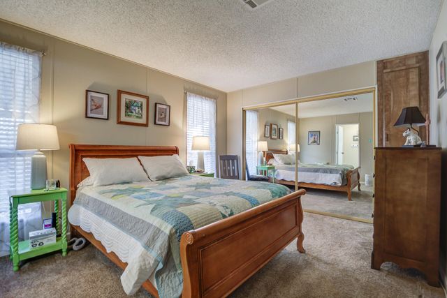 4555 Underwood Drive, Redding, CA 96003