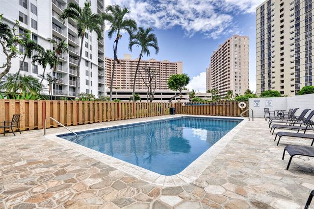 1128 Ala Napunani Street 309, Honolulu, HI 96818