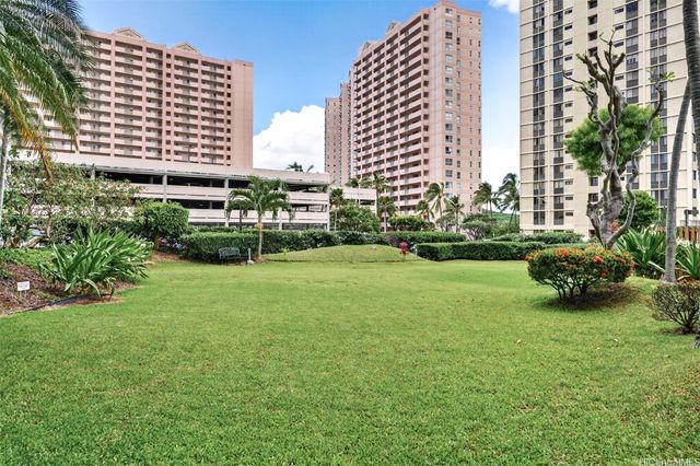 1128 Ala Napunani Street 309, Honolulu, HI 96818