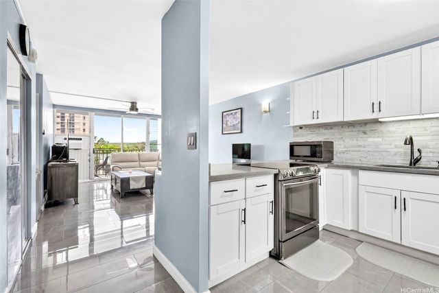 1128 Ala Napunani Street 309, Honolulu, HI 96818