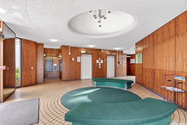 1128 Ala Napunani Street 309, Honolulu, HI 96818