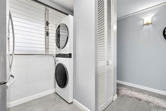 1128 Ala Napunani Street 309, Honolulu, HI 96818