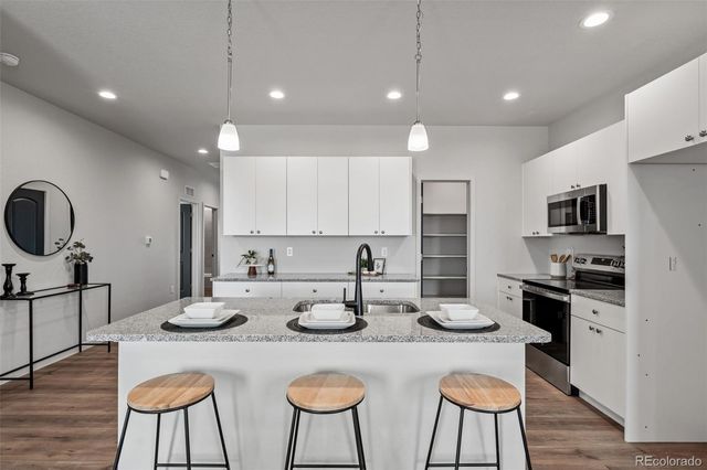 380 S Ashford Drive, Pueblo, CO 81007