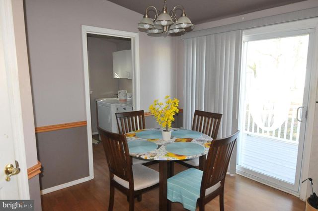 42 DOGWOOD LN, Mays Landing, NJ 08330