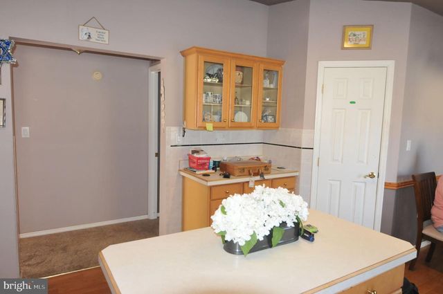 42 DOGWOOD LN, Mays Landing, NJ 08330