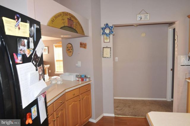 42 DOGWOOD LN, Mays Landing, NJ 08330