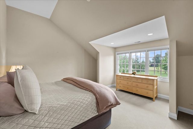 1690 Tallgrass Lane, Lake Forest, IL 60045