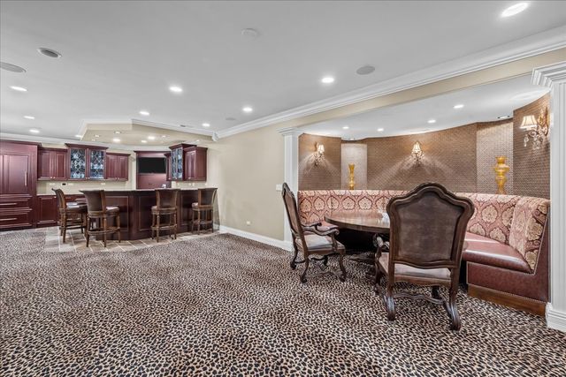 1690 Tallgrass Lane, Lake Forest, IL 60045