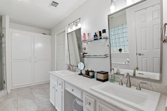 201 Lords Circle, Coldspring, TX 77331