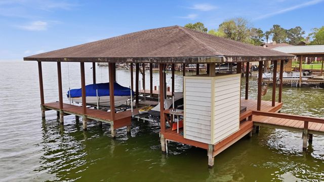 201 Lords Circle, Coldspring, TX 77331