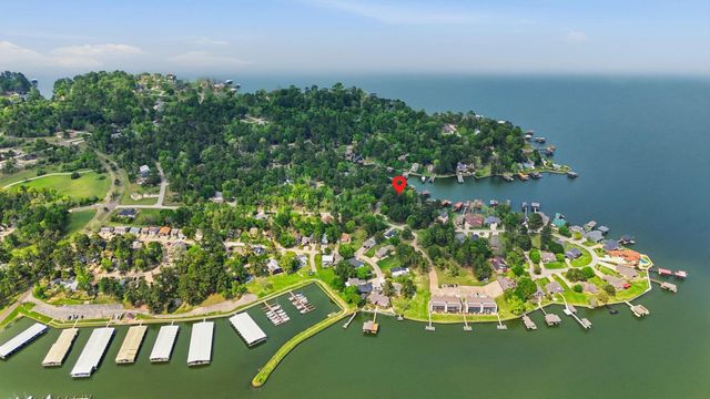 201 Lords Circle, Coldspring, TX 77331