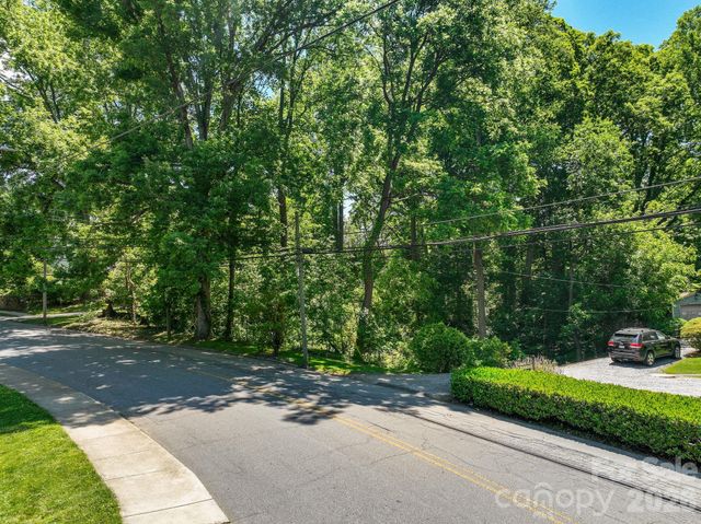 99999 Montford Avenue, Asheville, NC 28801