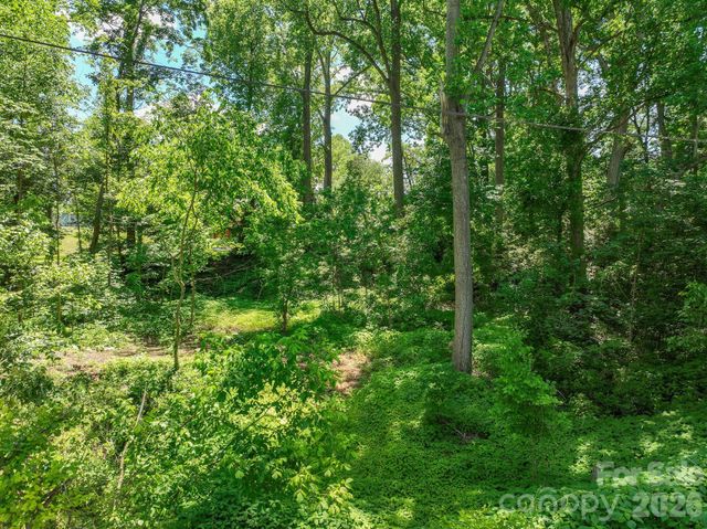 99999 Montford Avenue, Asheville, NC 28801