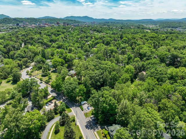 99999 Montford Avenue, Asheville, NC 28801