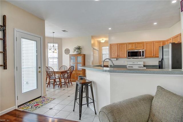 105 Highfield Rd, Suffolk, VA 23434