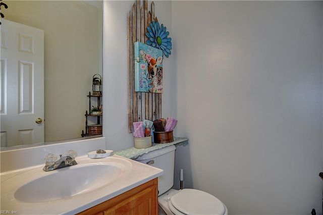 105 Highfield Rd, Suffolk, VA 23434