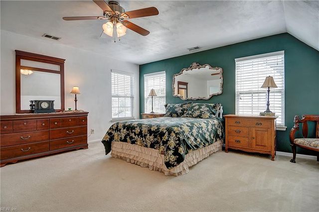 105 Highfield Rd, Suffolk, VA 23434