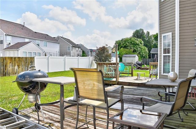 105 Highfield Rd, Suffolk, VA 23434