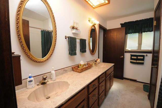 613 Garys Drive, Antioch, IL 60002
