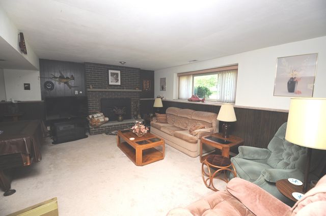 613 Garys Drive, Antioch, IL 60002