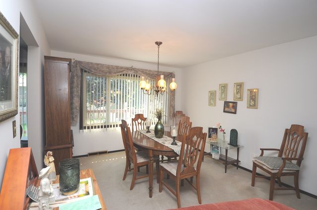 613 Garys Drive, Antioch, IL 60002