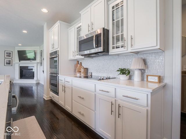 2488 Stonehaven Drive, Avon, IN 46123