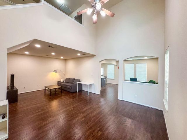 3923 Calgary Circle, Missouri City, TX 77459