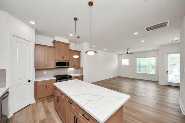 3313 Daphne Street, Houston, TX 77021