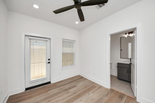 3313 Daphne Street, Houston, TX 77021