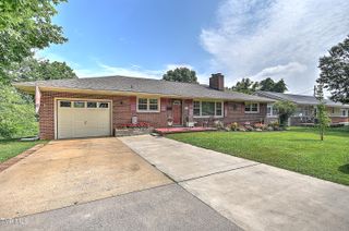 2020 Oakland Street, Kingsport, TN 37660