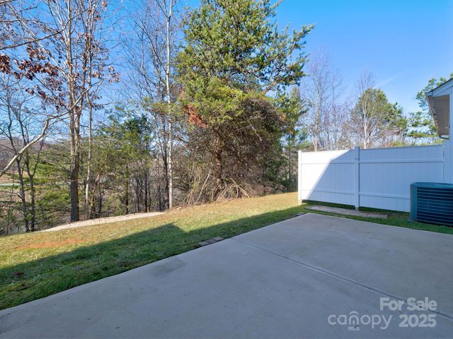 2833 Sand Cove Court, Denver, NC 28037