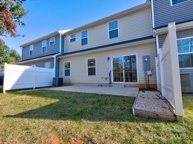 2833 Sand Cove Court, Denver, NC 28037