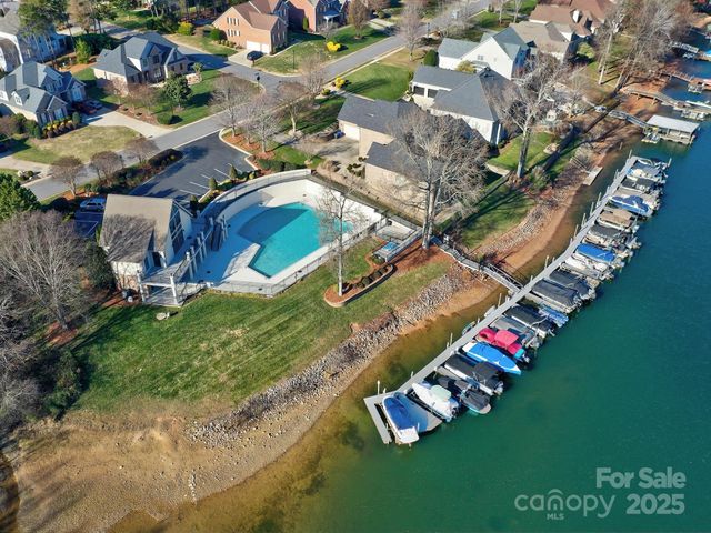 2833 Sand Cove Court, Denver, NC 28037