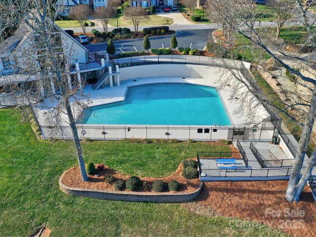 2833 Sand Cove Court, Denver, NC 28037