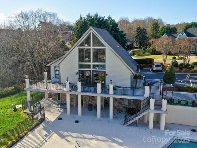 2833 Sand Cove Court, Denver, NC 28037