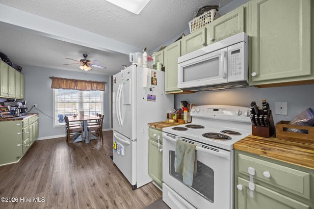 104 Eva Koonce Lane, Richlands, NC 28574