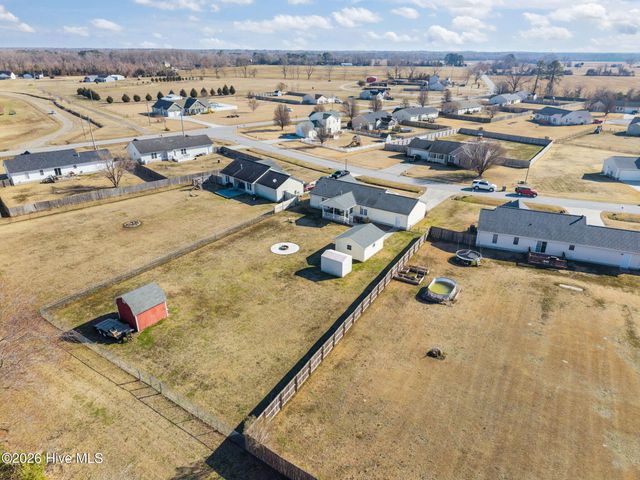 104 Eva Koonce Lane, Richlands, NC 28574