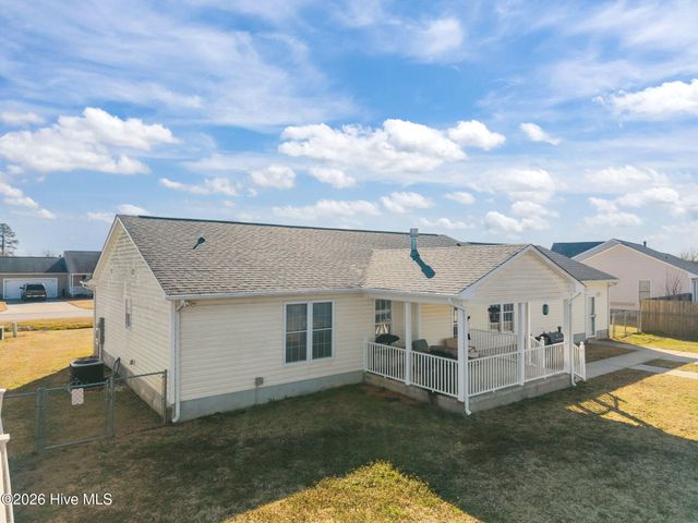 104 Eva Koonce Lane, Richlands, NC 28574