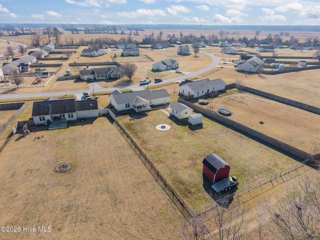 104 Eva Koonce Lane, Richlands, NC 28574