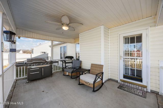 104 Eva Koonce Lane, Richlands, NC 28574