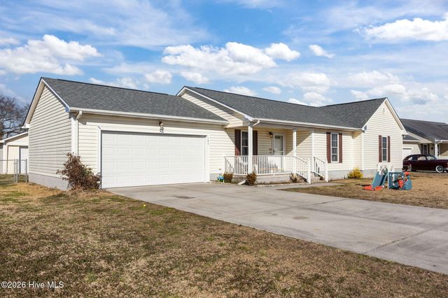 104 Eva Koonce Lane, Richlands, NC 28574